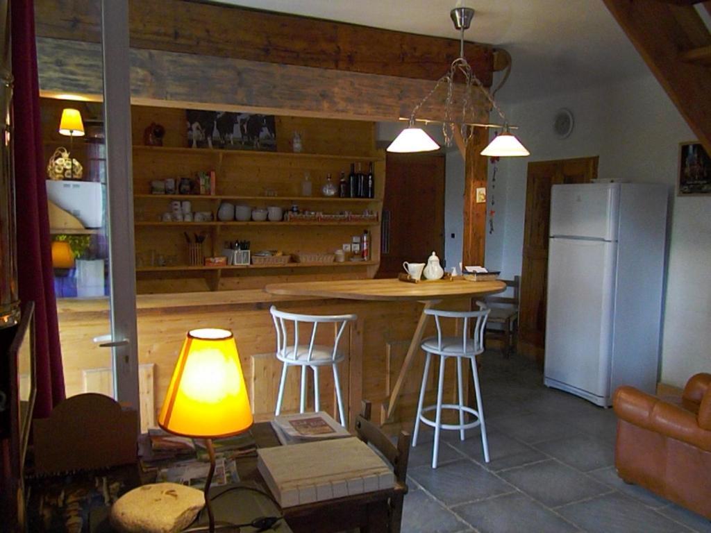Chambres D'Hote Les Jardins De Prasserat Vallon-Pont-dʼArc Δωμάτιο φωτογραφία