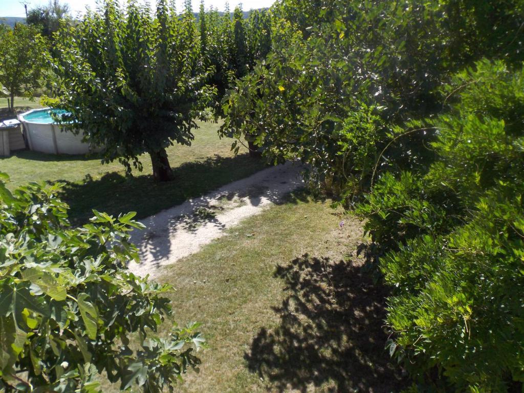 Chambres D'Hote Les Jardins De Prasserat Vallon-Pont-dʼArc Δωμάτιο φωτογραφία